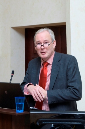 Профессор Королевского колледжа Лондона Дэвид Вуд, соавтор Европейских рекомендаций по профилактике сердечно-сосудистых заболеваний представил доклад.